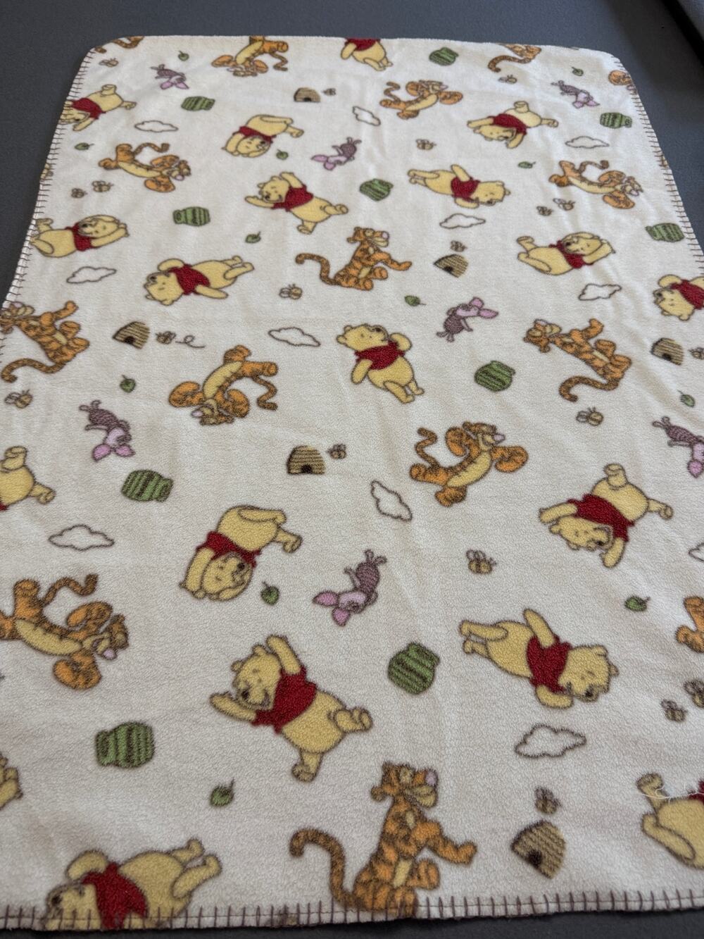 Disney Winnie The Pooh Tigger Piglet Fleece Baby Receiving Blanket Vintage 39x46